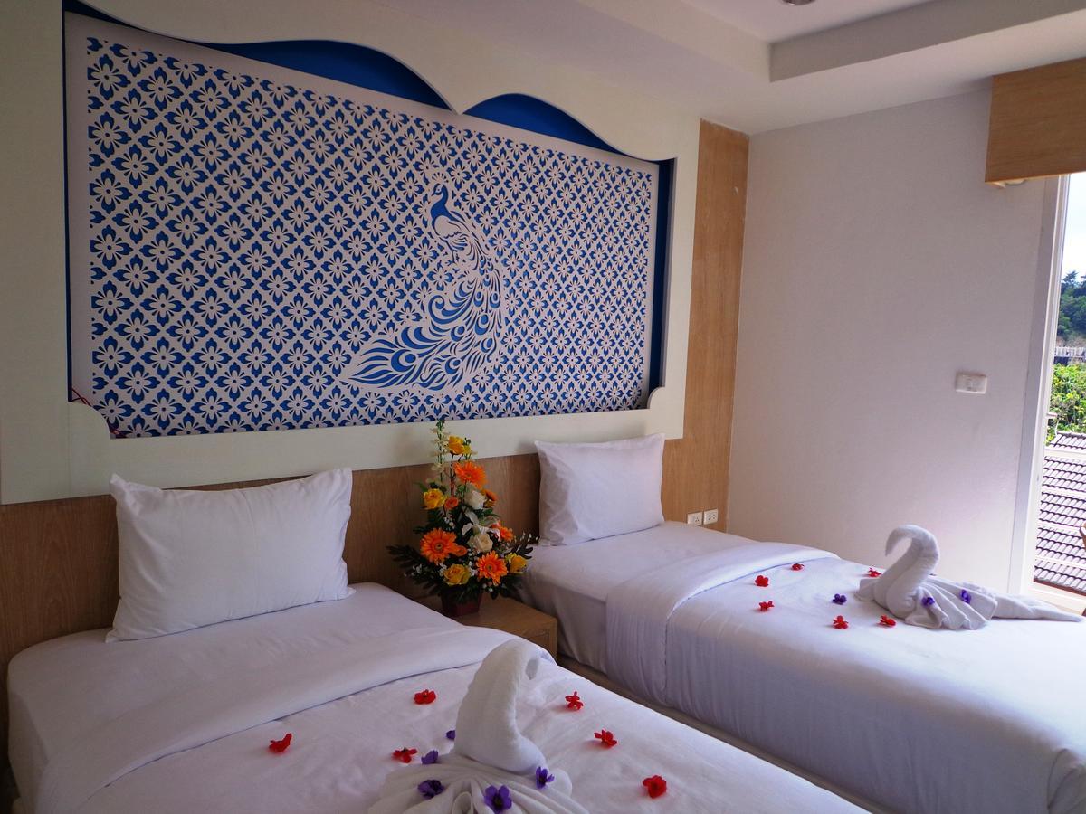 Red Sapphire Hotel Patong Ngoại thất bức ảnh