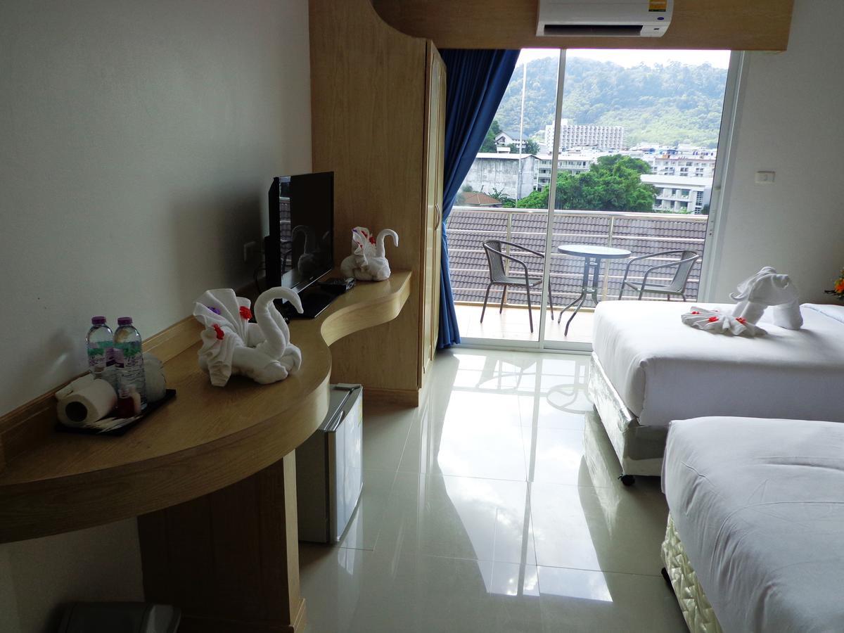 Red Sapphire Hotel Patong Ngoại thất bức ảnh