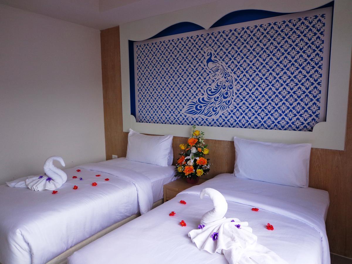 Red Sapphire Hotel Patong Ngoại thất bức ảnh