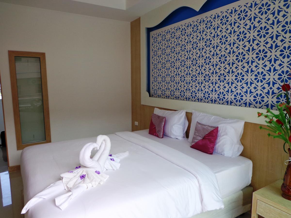 Red Sapphire Hotel Patong Ngoại thất bức ảnh