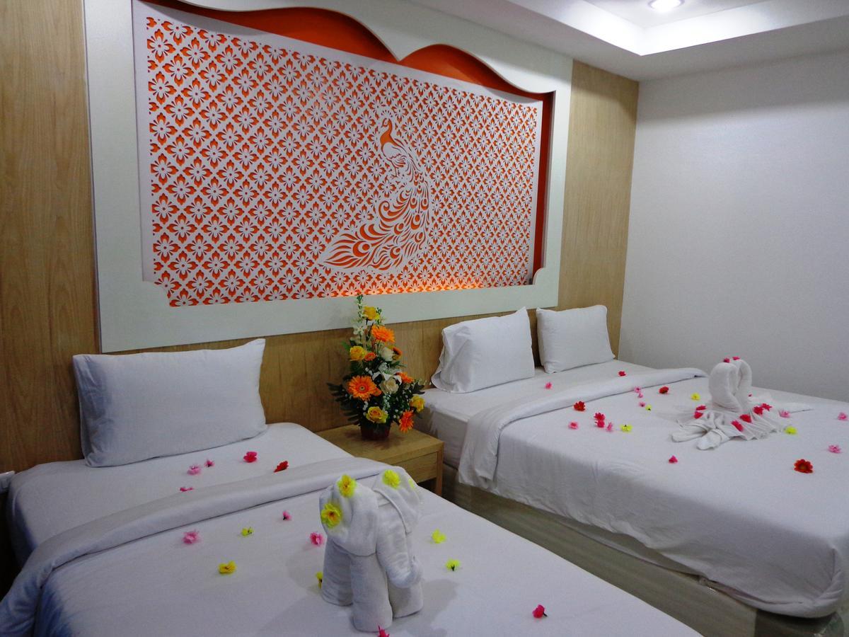 Red Sapphire Hotel Patong Ngoại thất bức ảnh