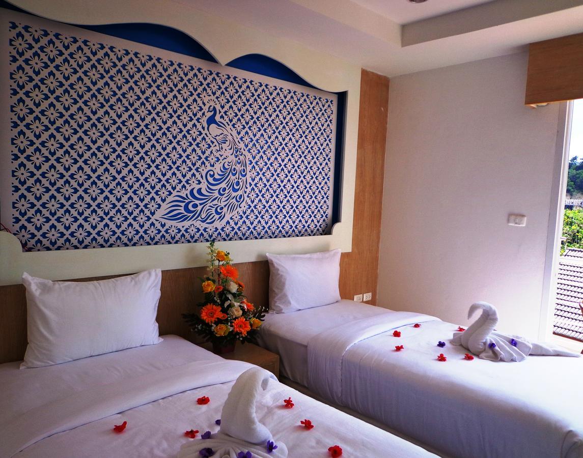 Red Sapphire Hotel Patong Ngoại thất bức ảnh