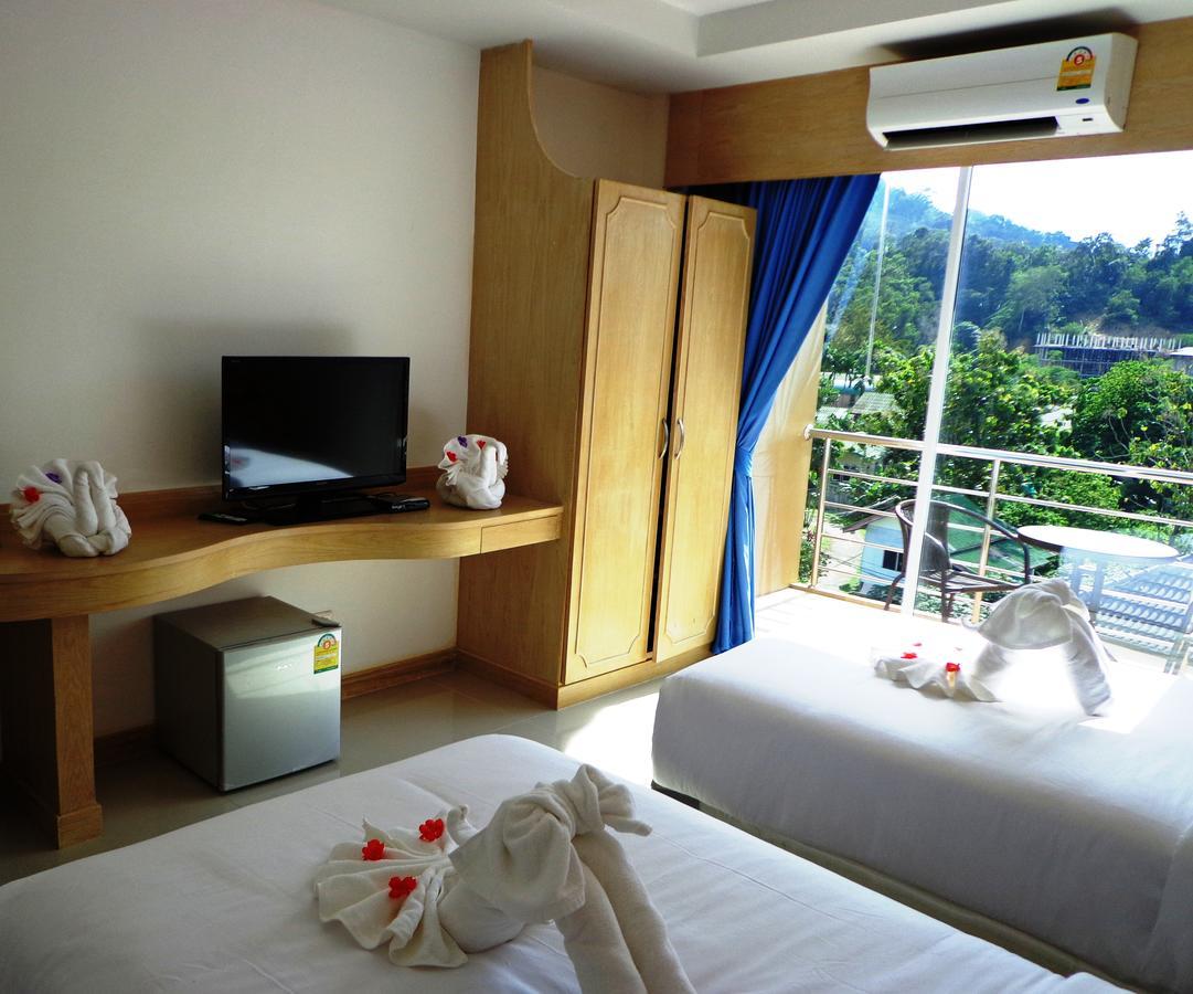 Red Sapphire Hotel Patong Ngoại thất bức ảnh