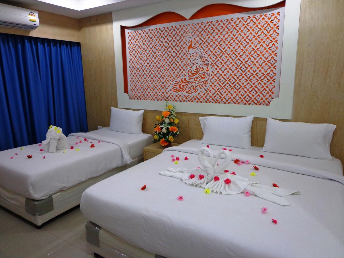 Red Sapphire Hotel Patong Ngoại thất bức ảnh