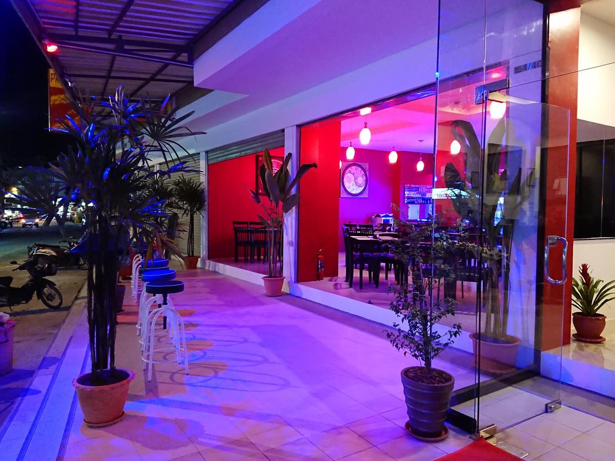 Red Sapphire Hotel Patong Ngoại thất bức ảnh