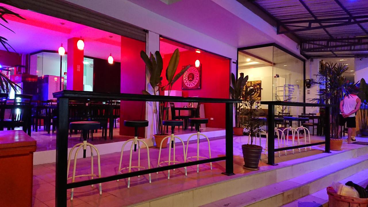 Red Sapphire Hotel Patong Ngoại thất bức ảnh