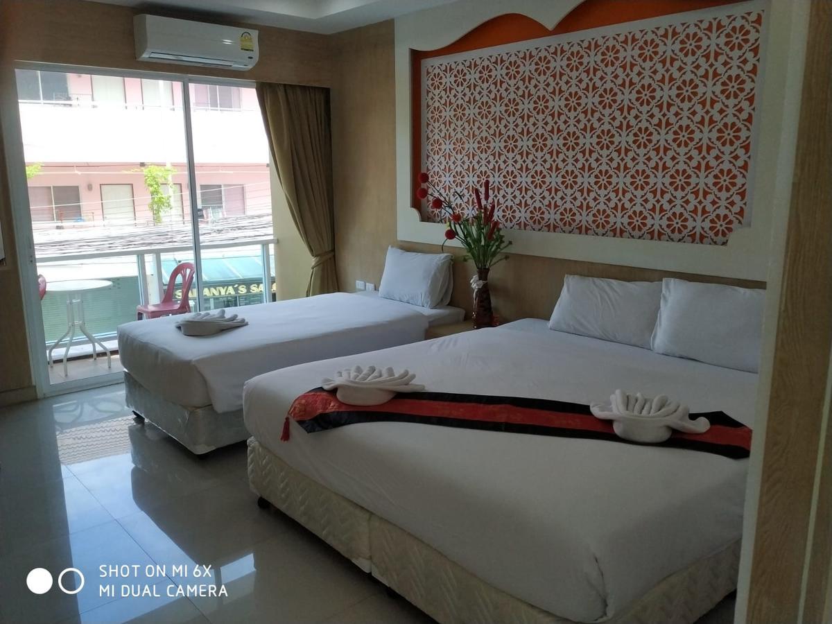 Red Sapphire Hotel Patong Ngoại thất bức ảnh