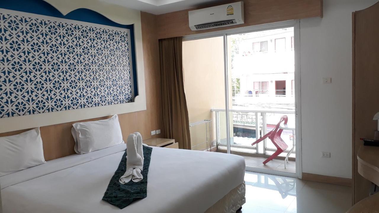 Red Sapphire Hotel Patong Ngoại thất bức ảnh