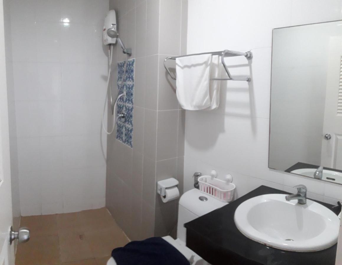 Red Sapphire Hotel Patong Ngoại thất bức ảnh